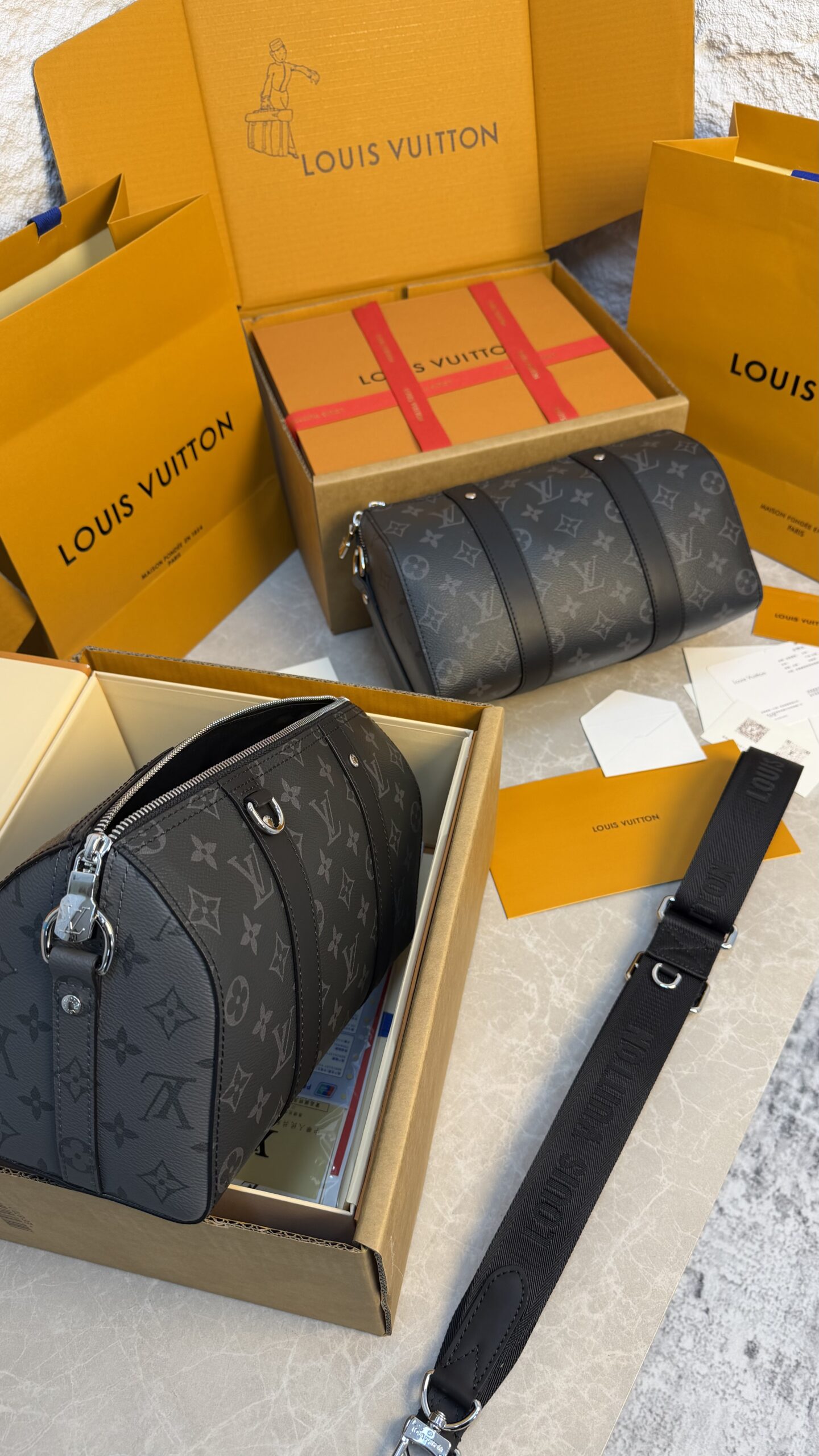 LOUIS VUITTON - SAC CITY KEEPALL GRAPHITE